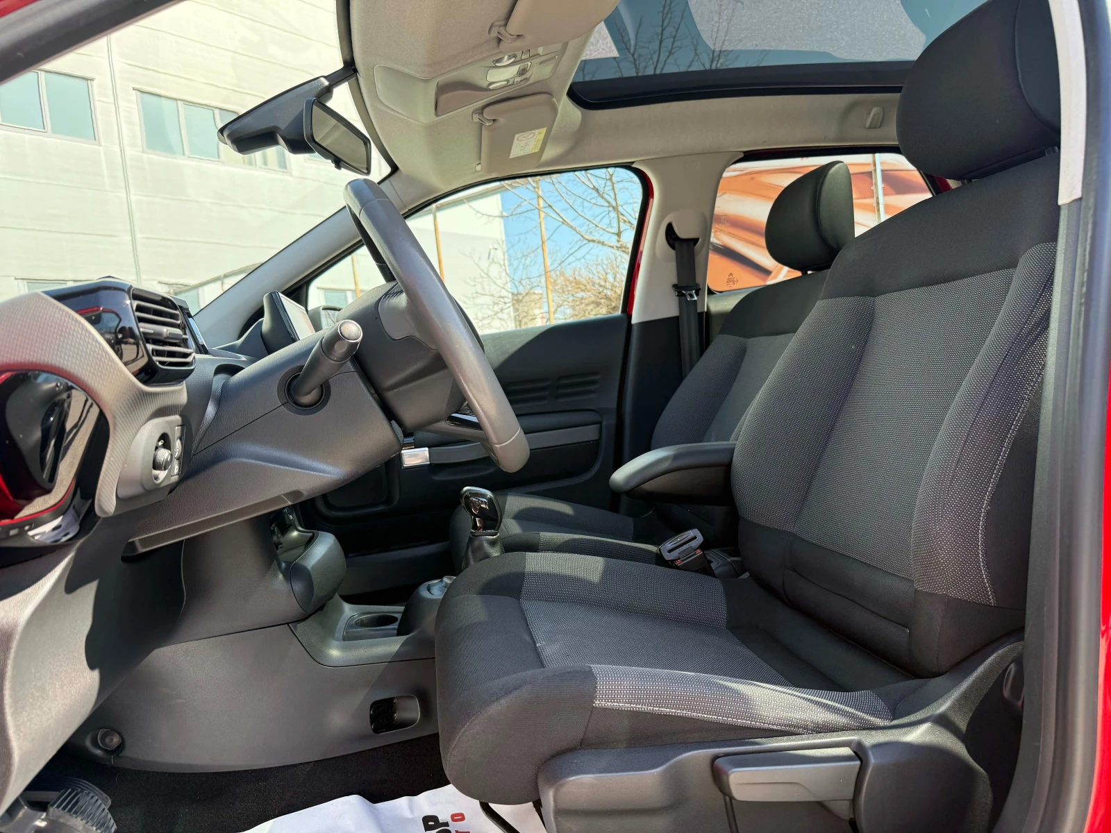 Citroen C4 Cactus, снимка 8 - Автомобили и джипове - 53877727