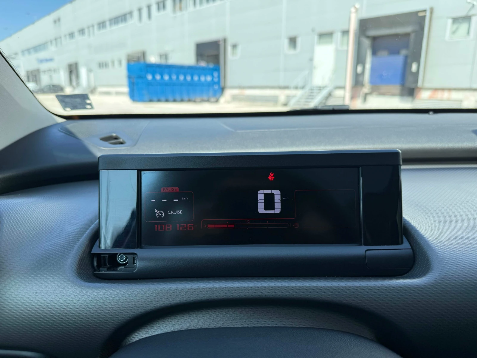 Citroen C4 Cactus, снимка 13 - Автомобили и джипове - 53877727