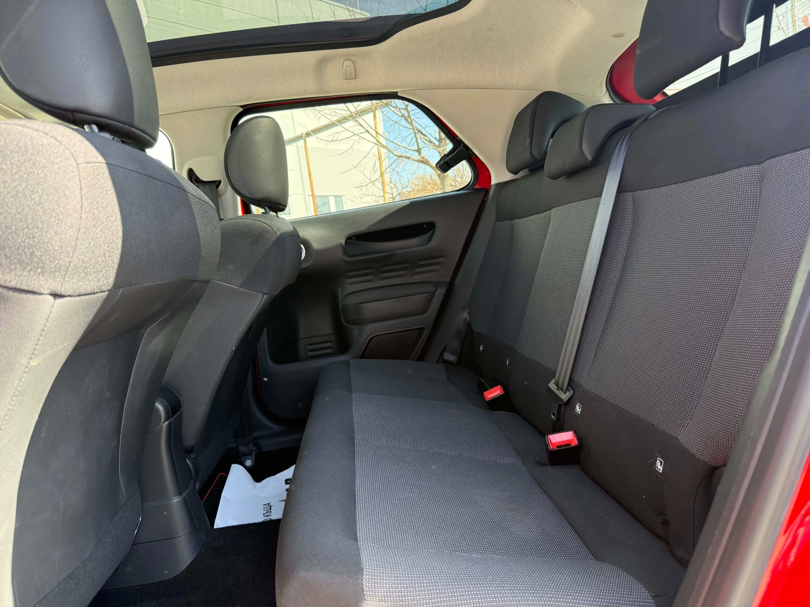 Citroen C4 Cactus, снимка 9 - Автомобили и джипове - 53877727