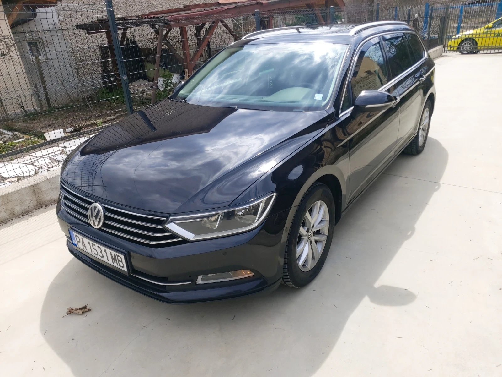 VW Passat 1.6 TDI 120кс, снимка 2 - Автомобили и джипове - 54070622