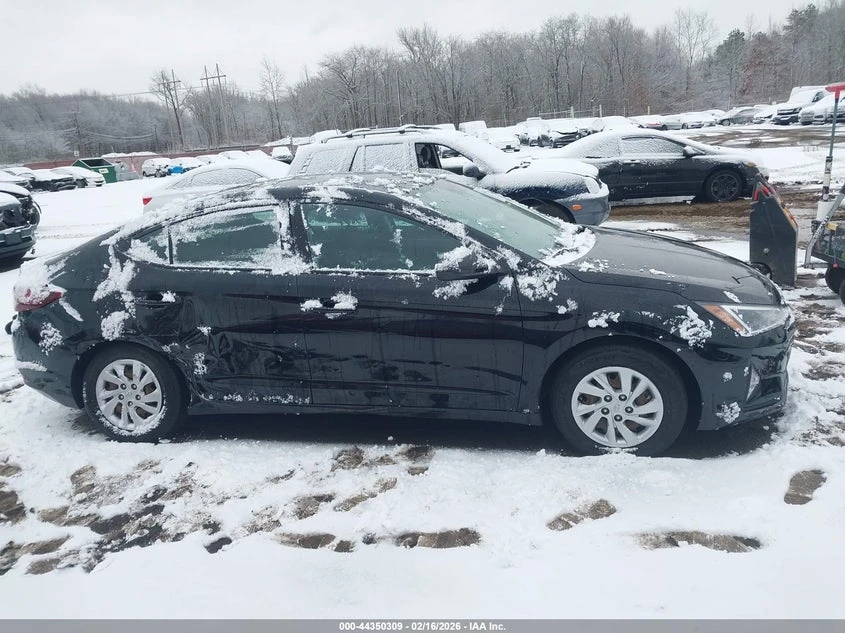 Hyundai Elantra 2.0L I-4 DOHC, VVT, 147HP Front Wheel Drive | Mobile.bg � ����������� 13