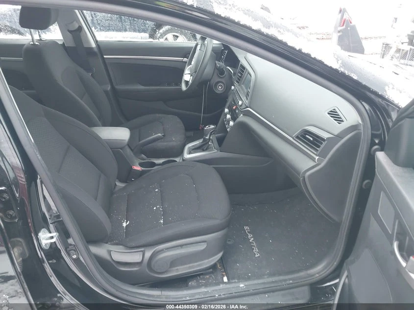 Hyundai Elantra 2.0L I-4 DOHC, VVT, 147HP Front Wheel Drive | Mobile.bg � ����������� 5