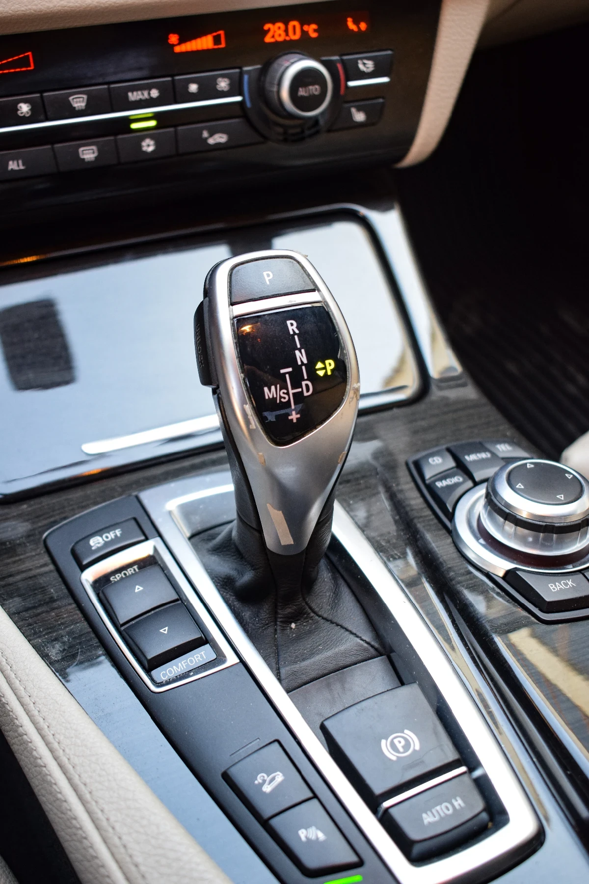 BMW 535 ТОП СЪСТОЯНИЕ! Реални км!!!, снимка 11 - Автомобили и джипове - 54338971