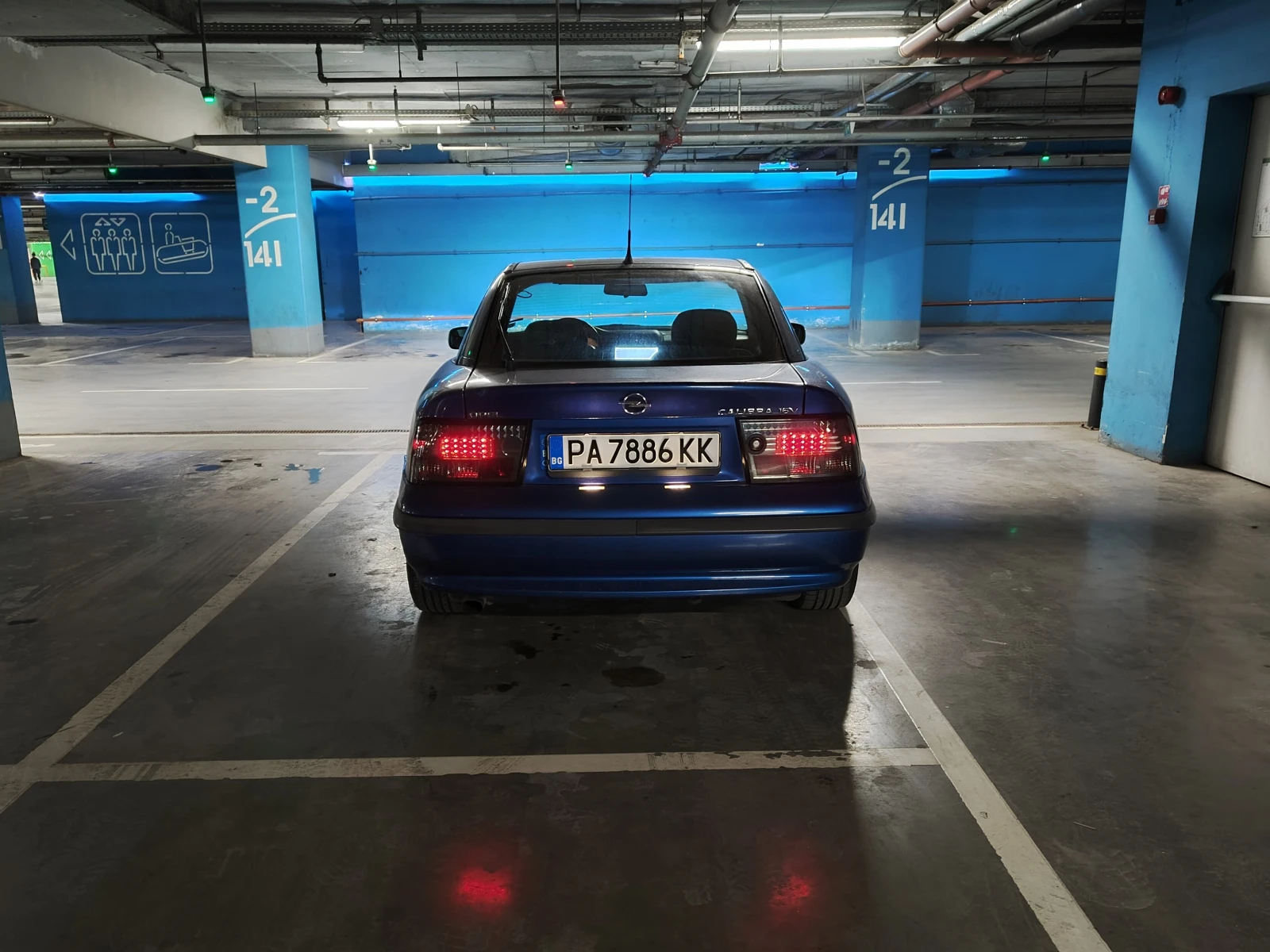 Opel Calibra 16v, снимка 16 - Автомобили и джипове - 54493229