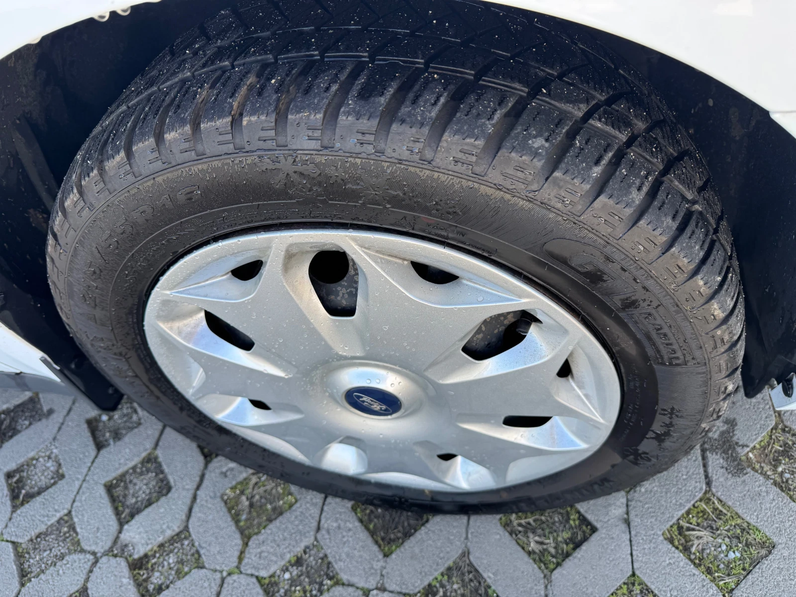 Ford Tourneo Connect 1.6TDCi 95к.с 2015г Пътнически ГЕРМАНИЯ, снимка 15 - Автомобили и джипове - 54672865