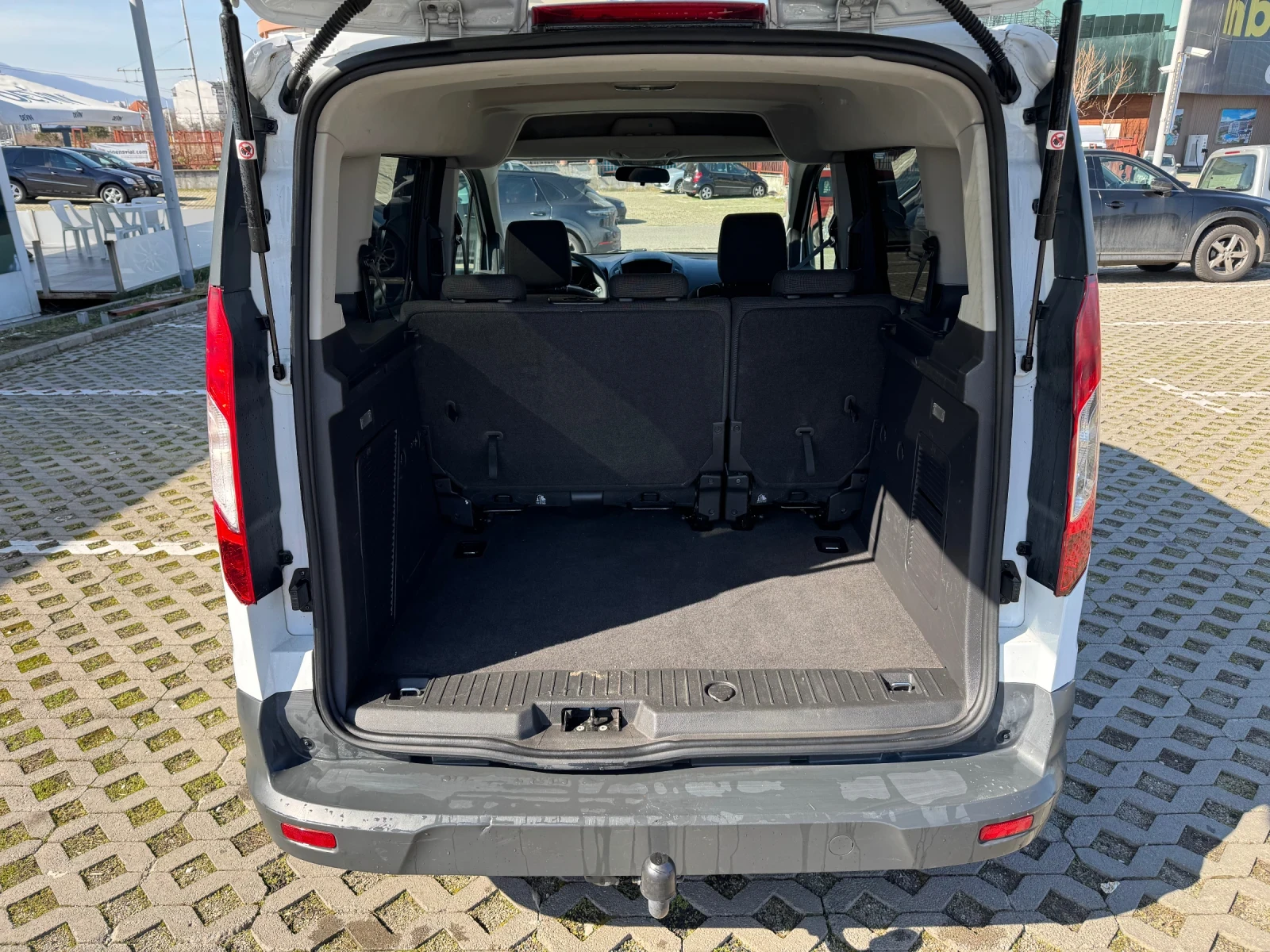 Ford Tourneo Connect 1.6TDCi 95к.с 2015г Пътнически ГЕРМАНИЯ, снимка 10 - Автомобили и джипове - 54672865