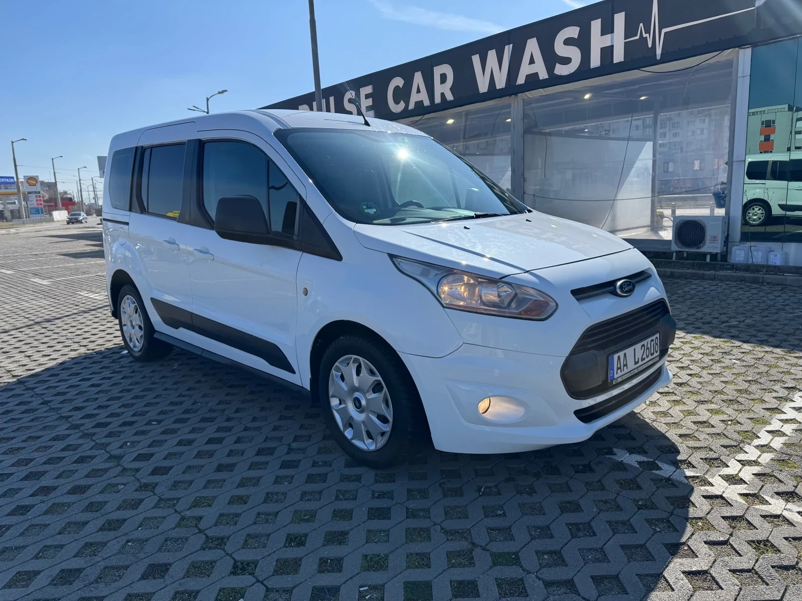 Ford Tourneo Connect 1.6TDCi 95к.с 2015г Пътнически ГЕРМАНИЯ, снимка 3 - Автомобили и джипове - 54672865