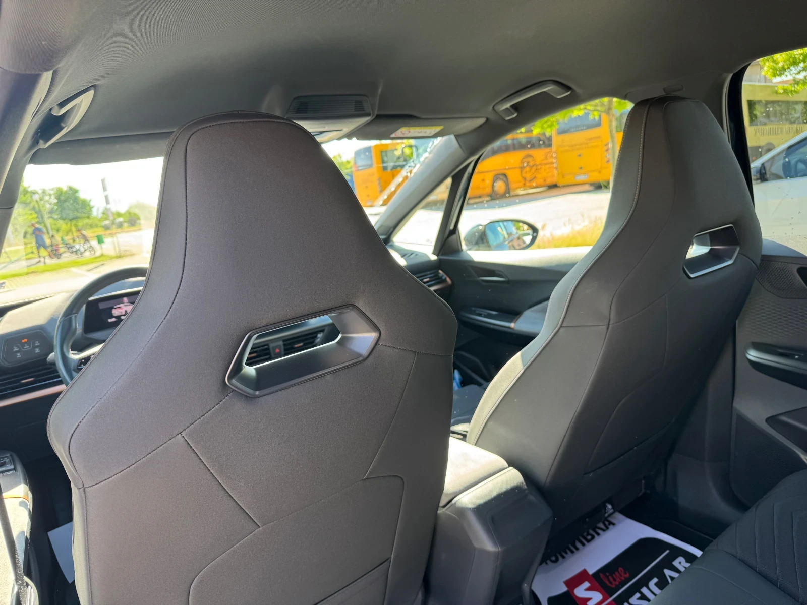 Cupra Born * Full electric* Head Up* 400 km Range, снимка 9 - Автомобили и джипове - 54724654