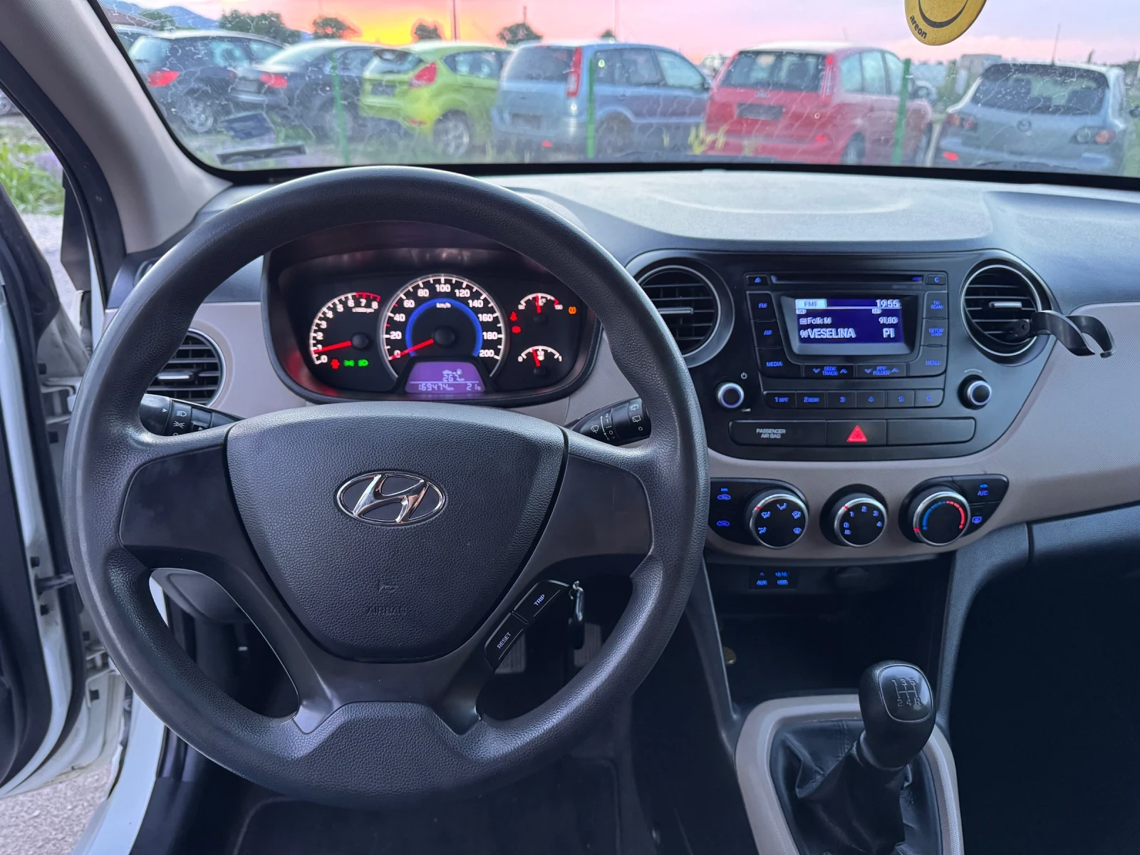 Hyundai I10 1.0i/ ГАЗ / Климатик, снимка 8 - Автомобили и джипове - 54732871