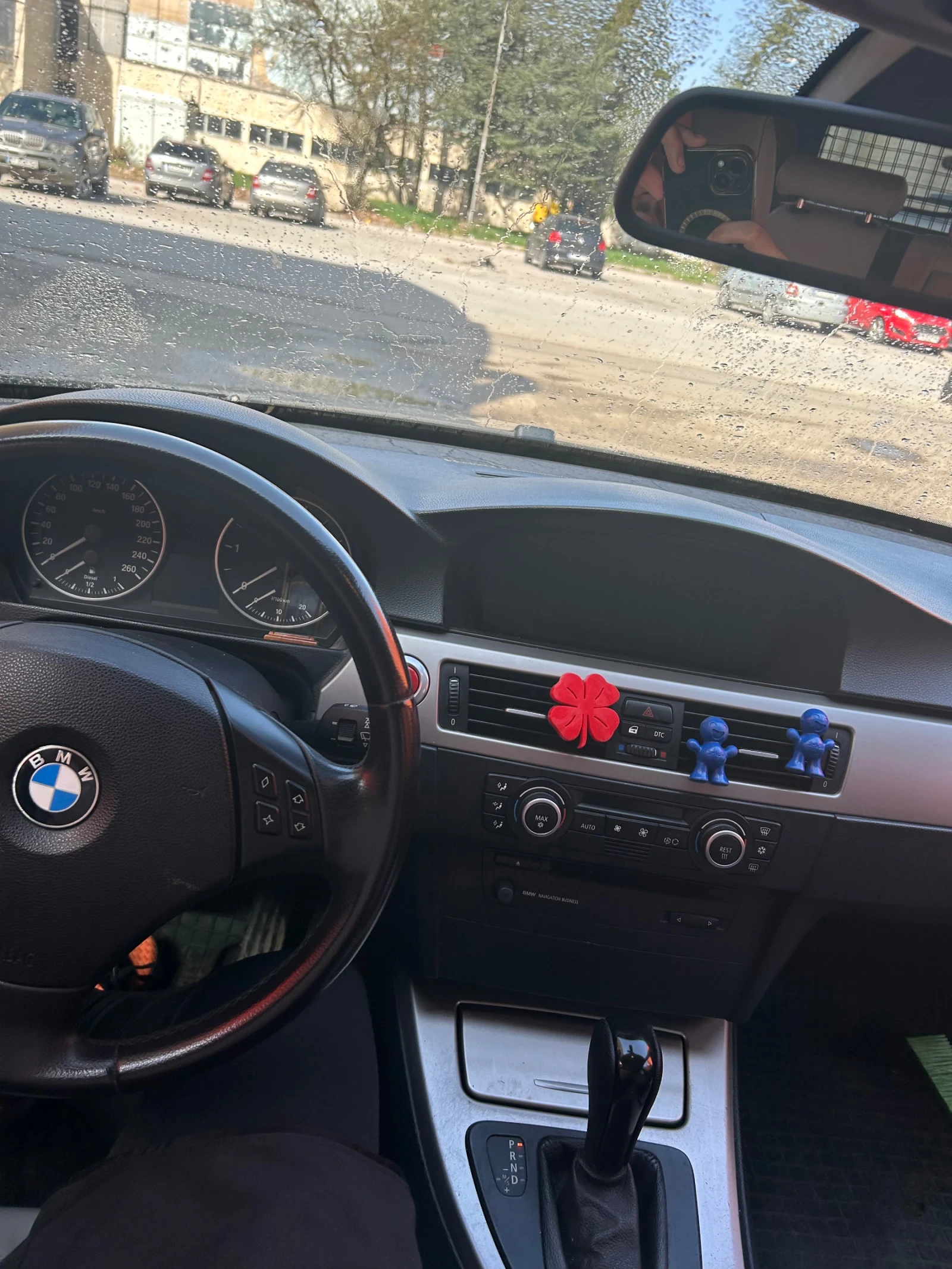 BMW 320, снимка 7 - Автомобили и джипове - 54780251