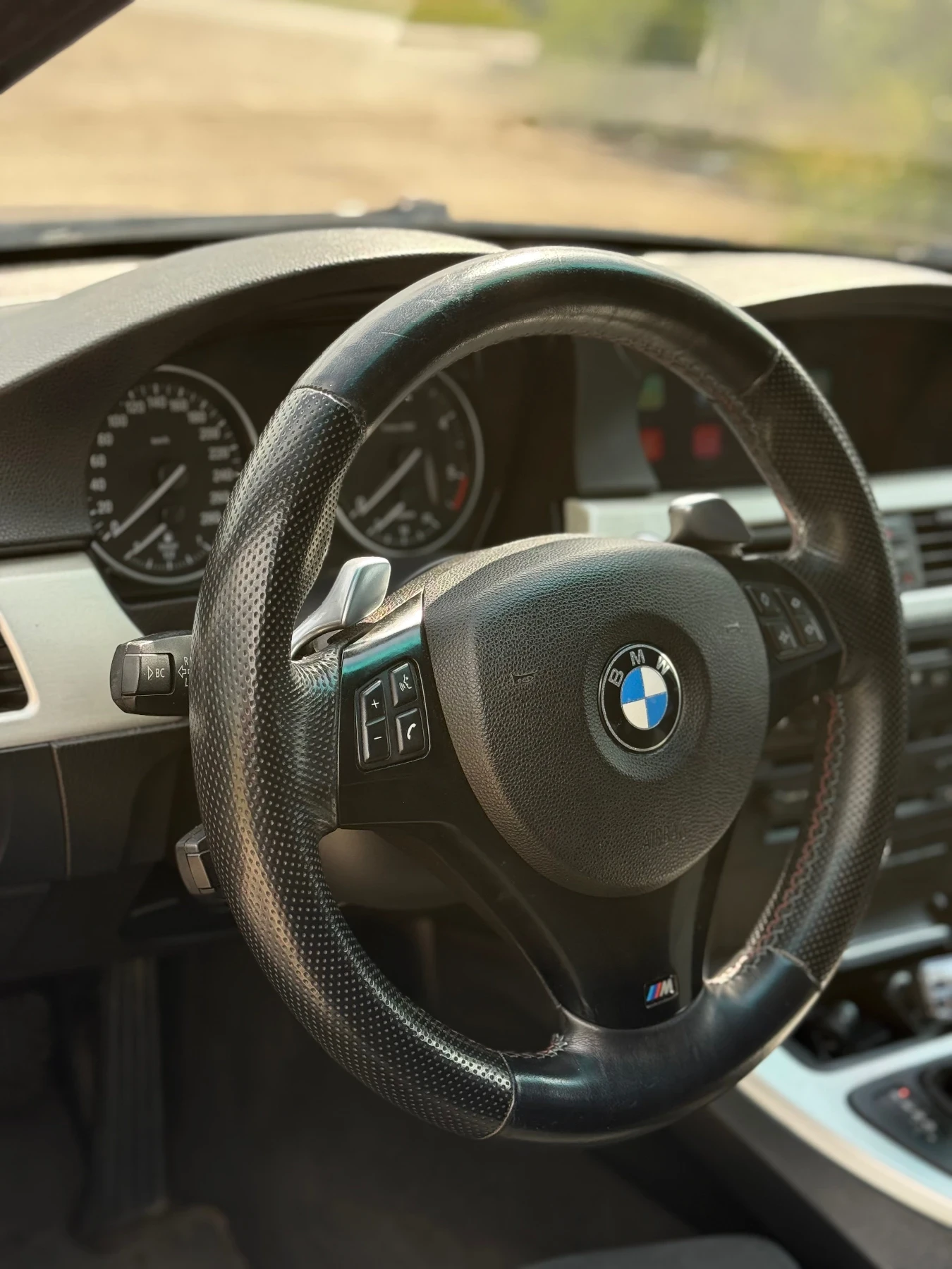 BMW 335 Full M-Pack, снимка 10 - Автомобили и джипове - 54887236