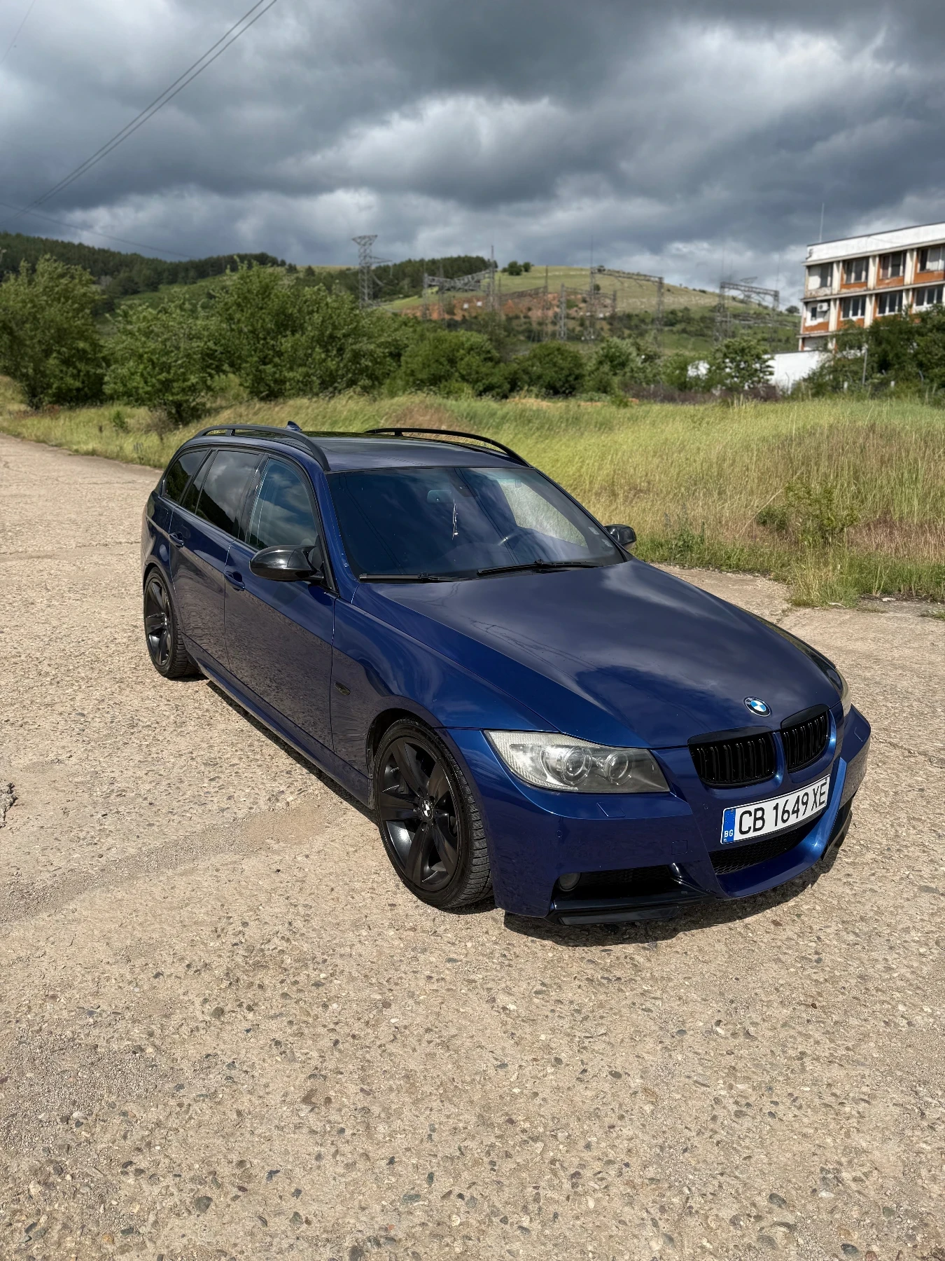 BMW 335 Full M-Pack, снимка 3 - Автомобили и джипове - 54887236