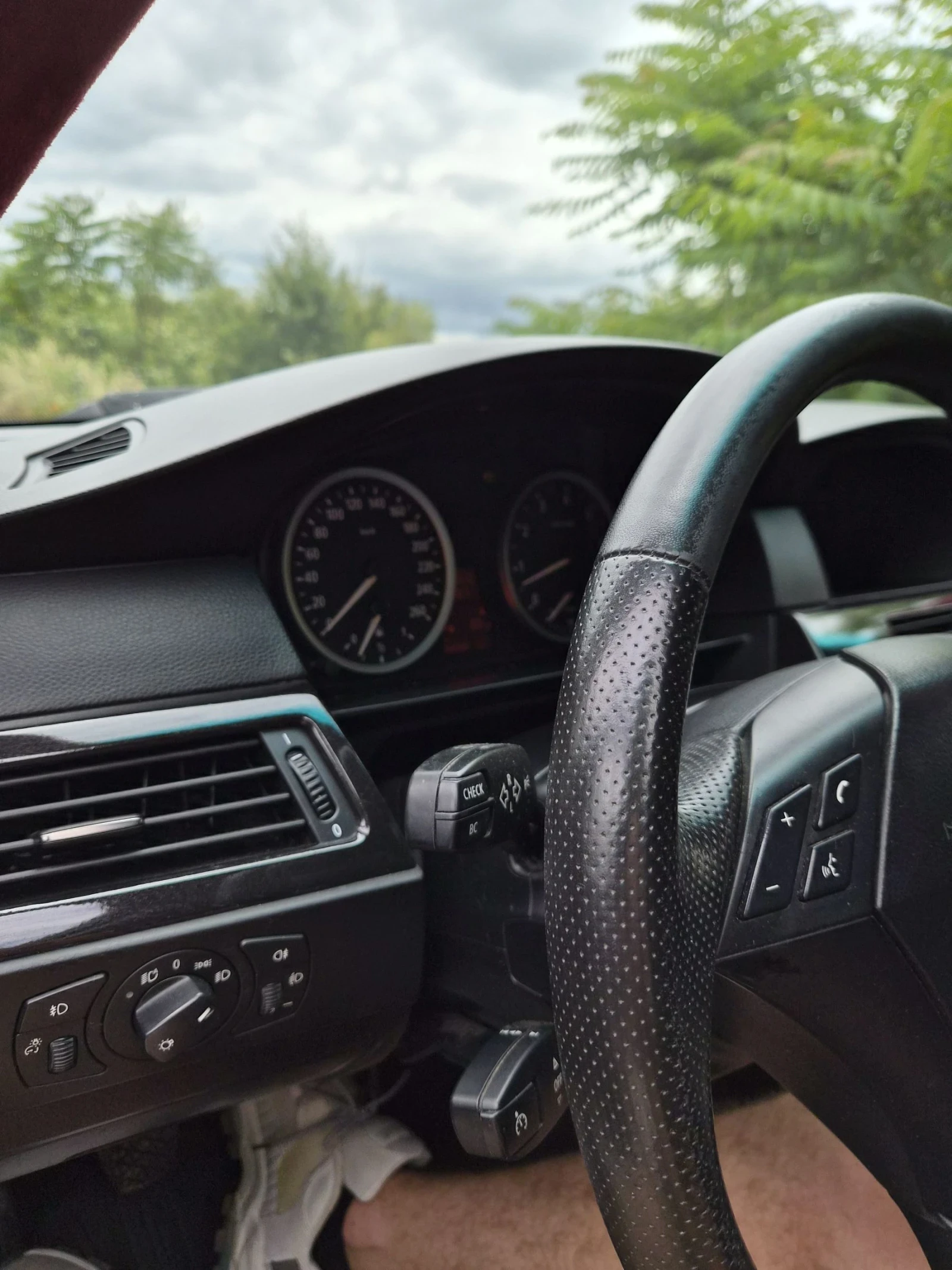 BMW 525 2.5i, снимка 12 - Автомобили и джипове - 55002578