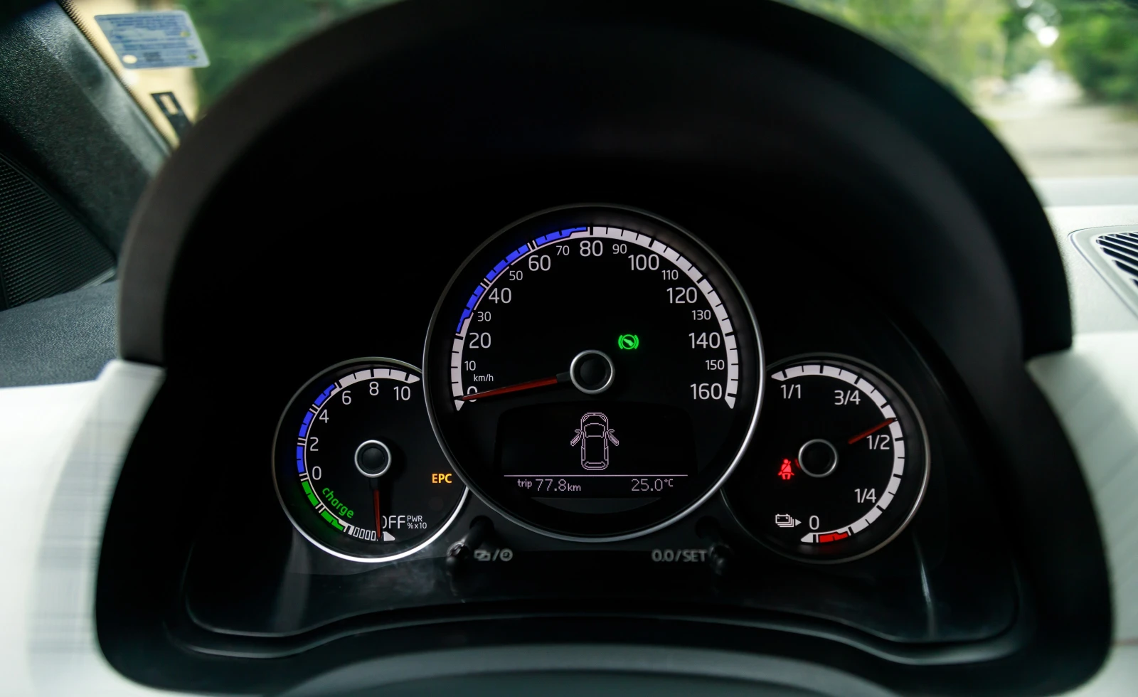 Seat Mii 37.4 KW, снимка 10 - Автомобили и джипове - 55054608