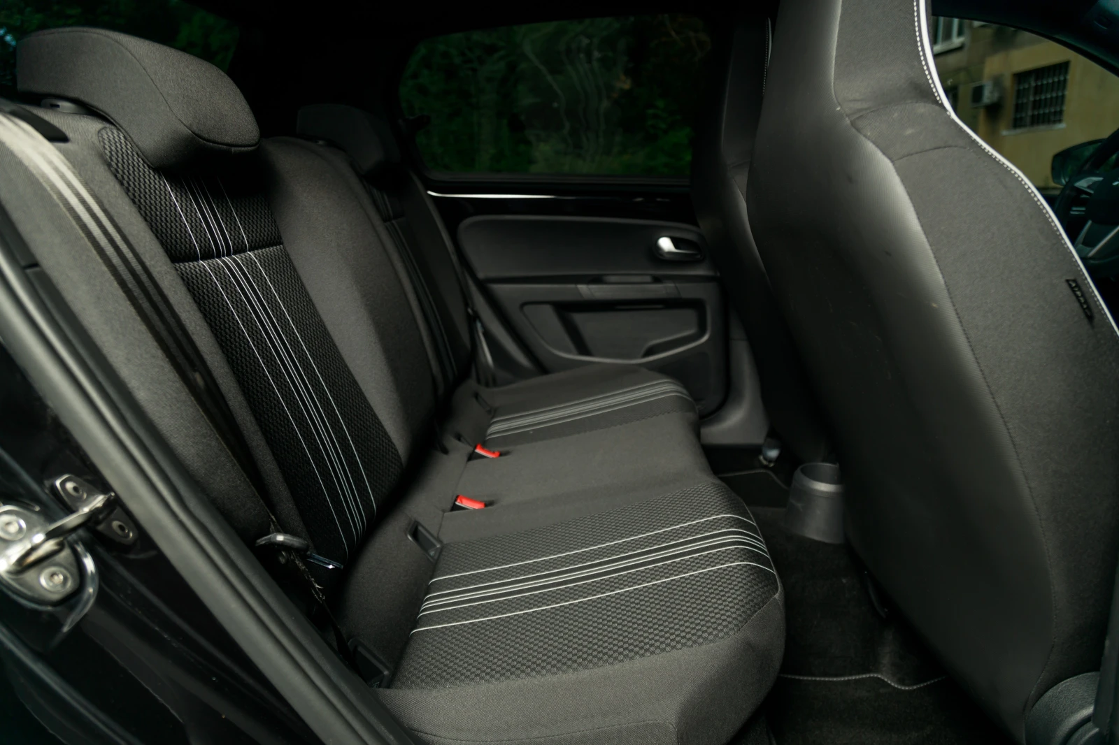 Seat Mii 37.4 KW, снимка 9 - Автомобили и джипове - 55054608