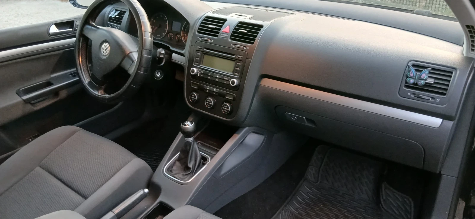 VW Golf 1.6 sport, снимка 10 - Автомобили и джипове - 55571469