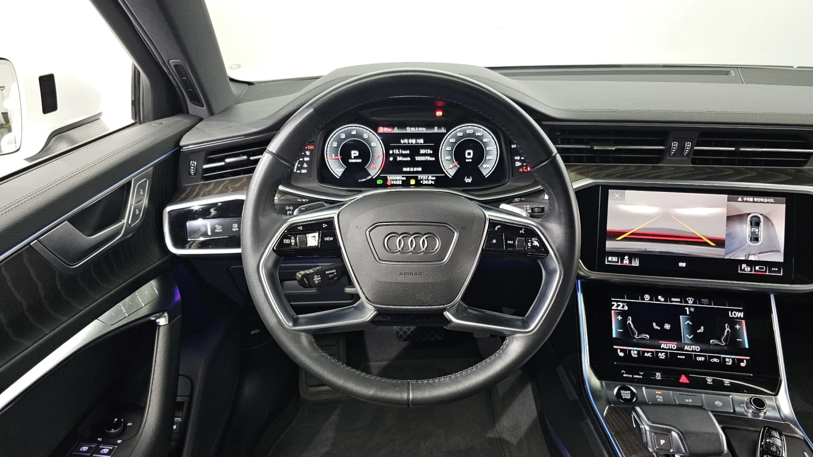 Audi A6 2022* S-LINE* DIS* 360* HUD* ОБДУХ* БЯЛА ПЕРЛА* КР, снимка 2 - Автомобили и джипове - 56061620
