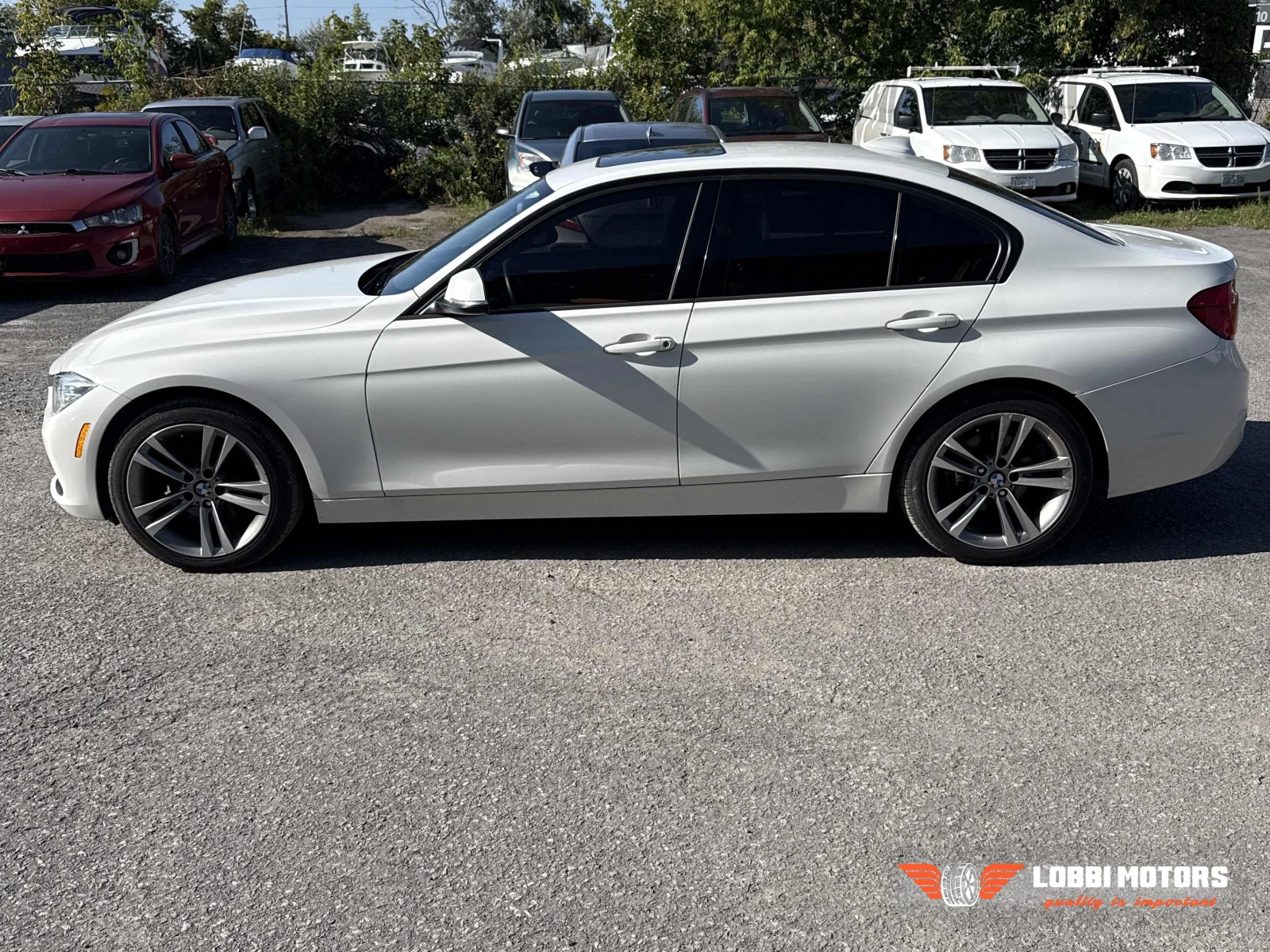 BMW 330, снимка 2 - Автомобили и джипове - 56113836