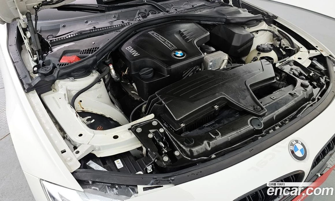 BMW 320 320i, снимка 6 - Автомобили и джипове - 56156603