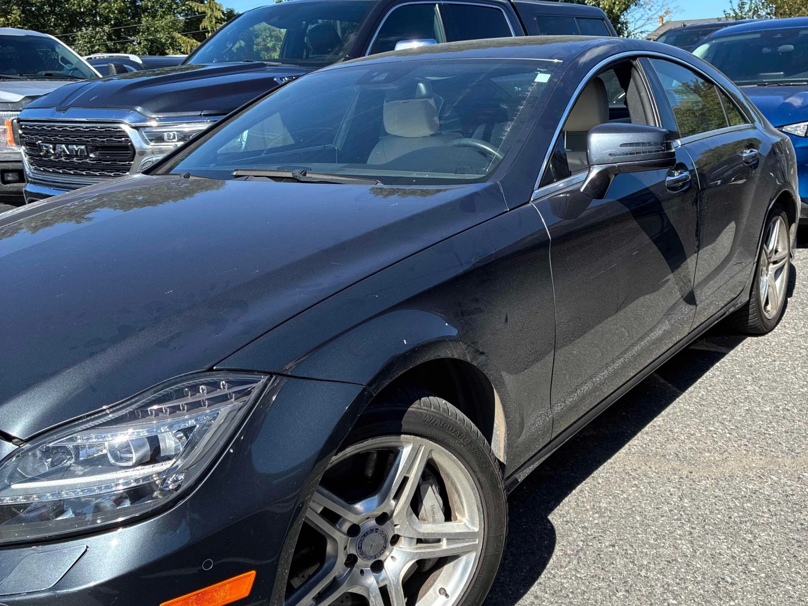 Mercedes-Benz CLS 550 * CARFAX * ОПЦИЯ ЗА ФИНАНСИРАНЕ * , снимка 16 - Автомобили и джипове - 56159180