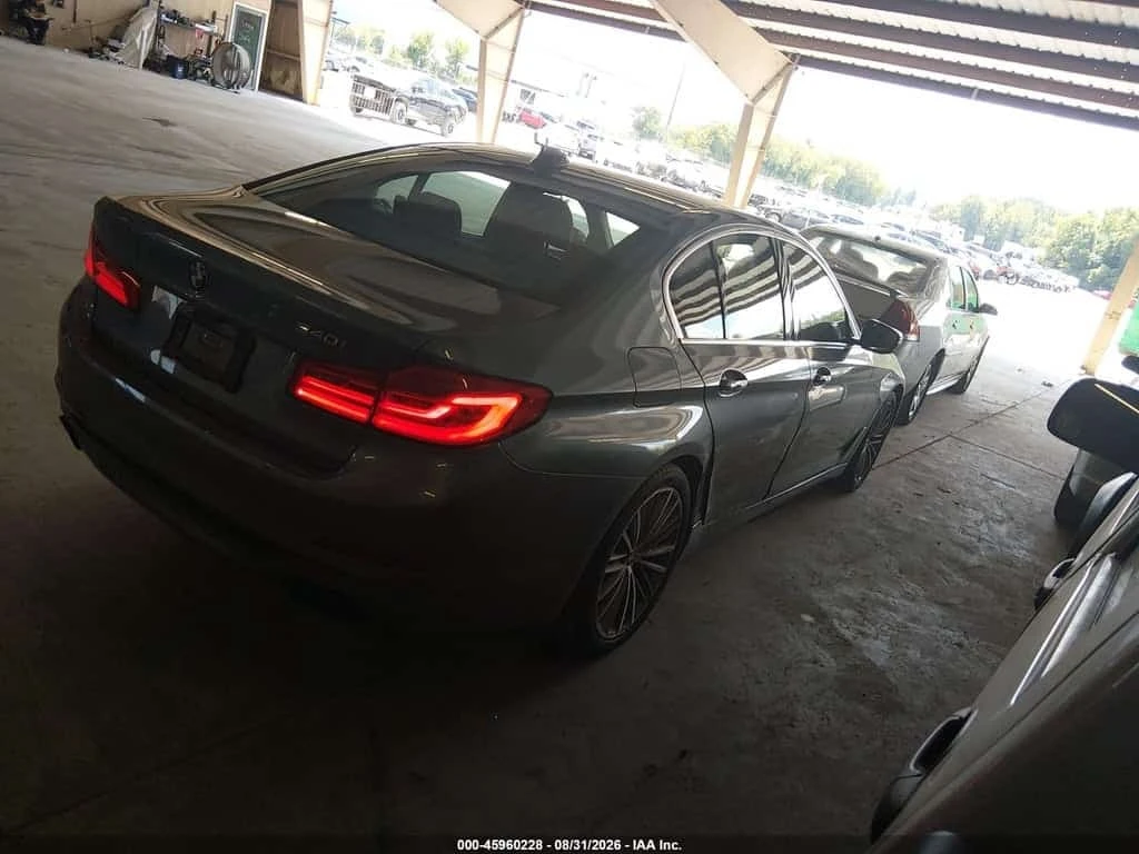 BMW 540 * CARFAX * ОПЦИЯ ЗА ФИНАНСИРАНЕ * , снимка 4 - Автомобили и джипове - 56255902