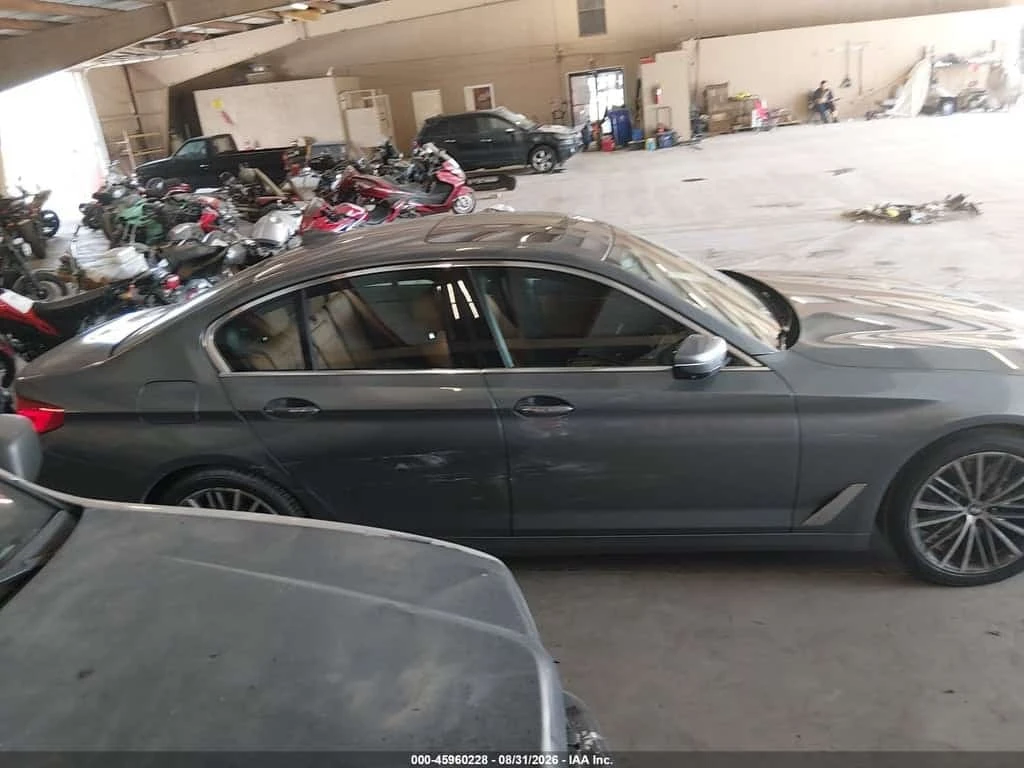 BMW 540 * CARFAX * ОПЦИЯ ЗА ФИНАНСИРАНЕ * , снимка 13 - Автомобили и джипове - 56255902
