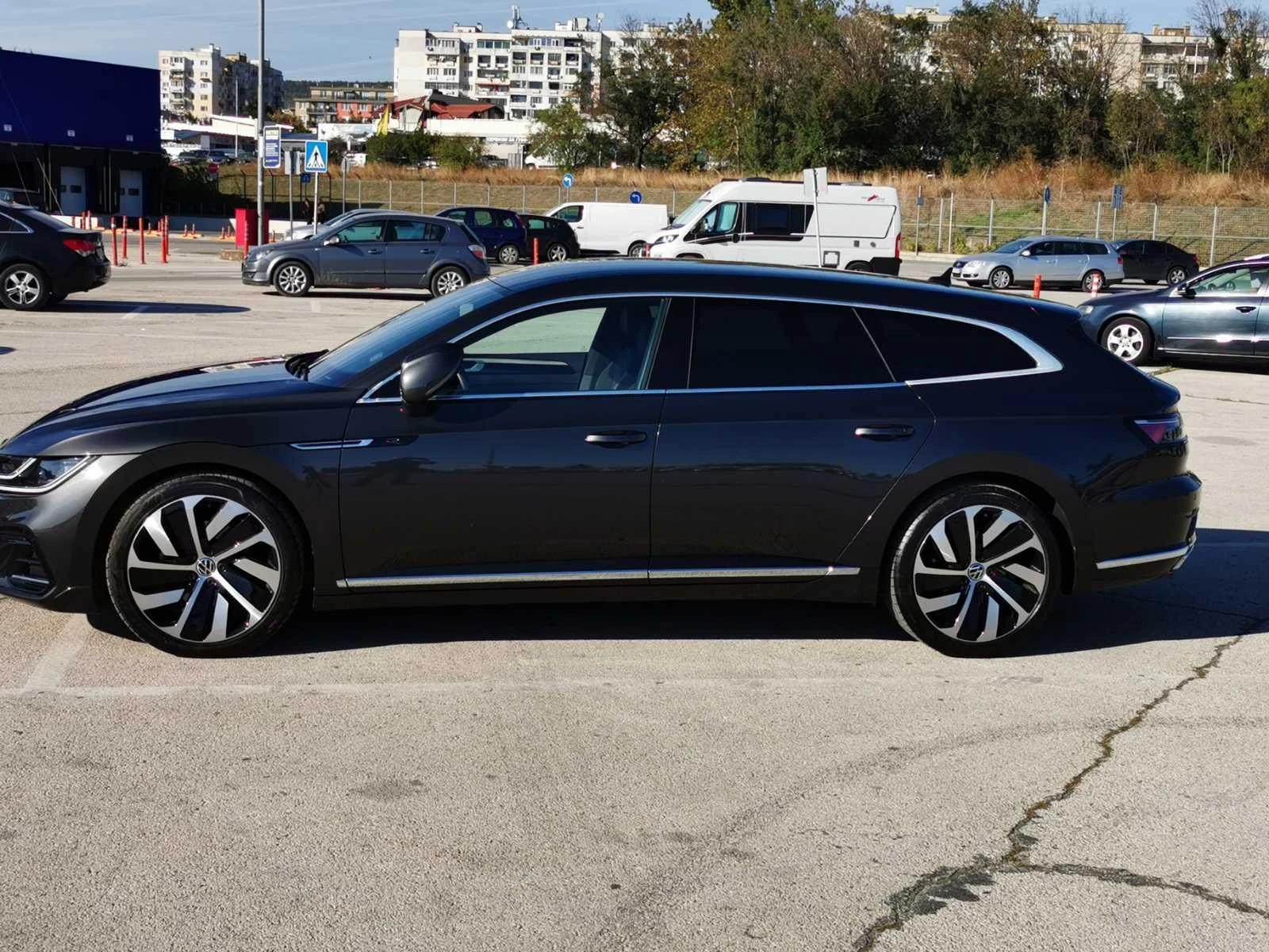 VW Arteon 2, 0TDI 4x4 SB R-line, снимка 3 - Автомобили и джипове - 56413005