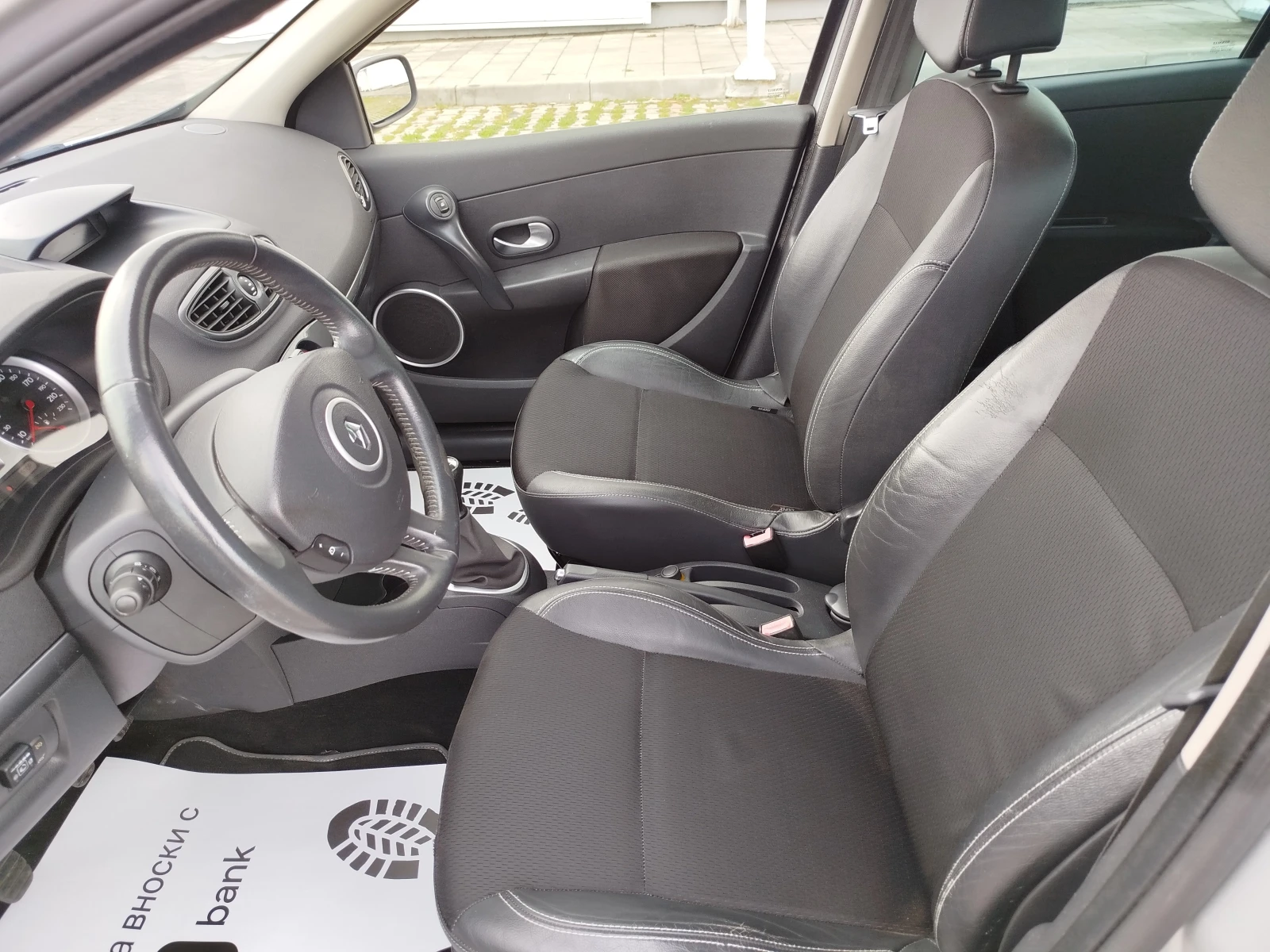 Renault Clio 1.2ГАЗ-БЕНЗИН, снимка 9 - Автомобили и джипове - 56524685