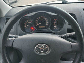 Toyota Hilux 2.5D-Хладилен-Има видеоклип към обявата!, снимка 15