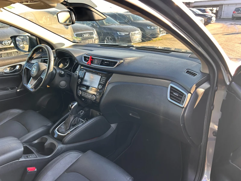 Nissan Qashqai 1.6DCI AVTOMAT/PANORAMA/KOJA/NAVI EURO 6, снимка 11 - Автомобили и джипове - 52850571