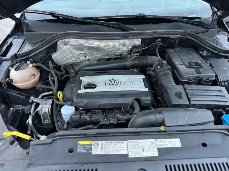 VW Tiguan CARFAX* АВТОФИНАНСИРАНЕ* БЕЗ ПЪРВОНАЧАЛНА ВНОСКА* , снимка 13 - Автомобили и джипове - 52892591