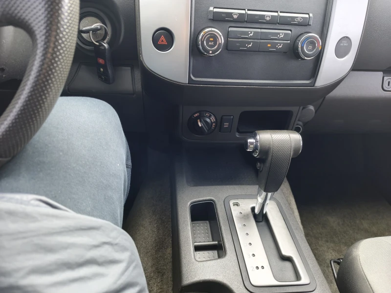 Nissan Xterra 4WD, снимка 11 - Автомобили и джипове - 53020678