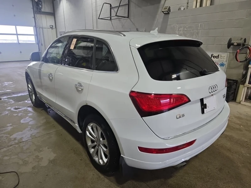 Audi Q5 * 2.0T PROGRESSIV * CARFAX * БЕЗ ПЪРВОНАЧАЛНА ВНОС, снимка 6 - Автомобили и джипове - 53097386