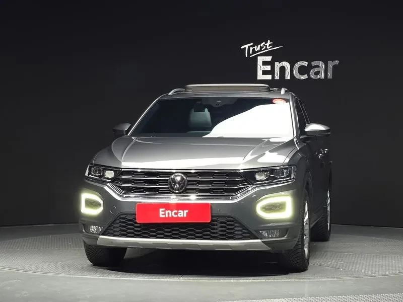 VW T-Roc 2.0 TDI PREMIUM, снимка 3 - Автомобили и джипове - 56324991