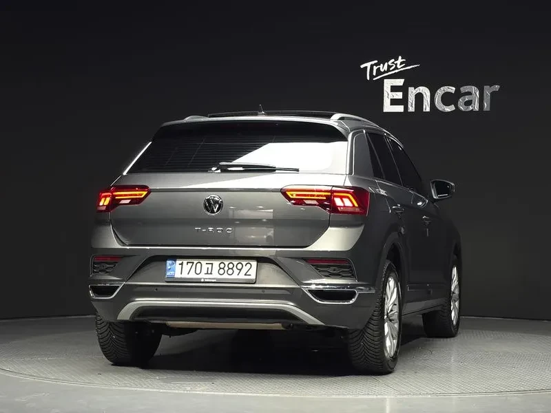 VW T-Roc 2.0 TDI PREMIUM, снимка 4 - Автомобили и джипове - 56324991