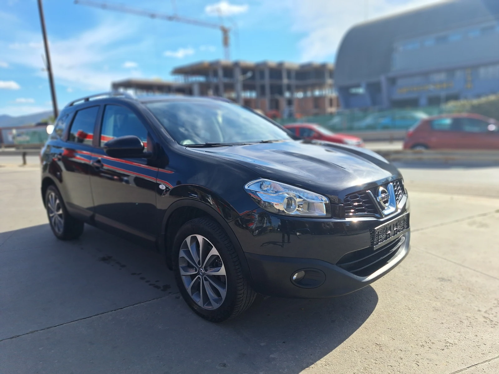 Nissan Qashqai + 2 2.0 i - 4x4 ВСИЧКИ ЕКСТРИ - изображение 3