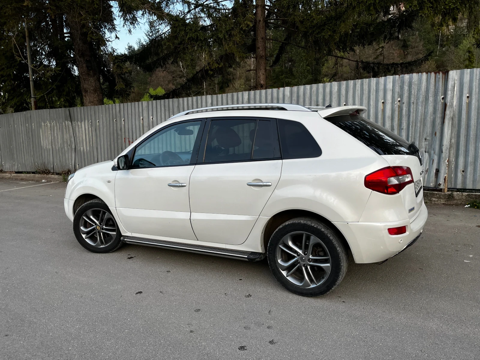 Renault Koleos 2.0 DCI 150 4x4 Всички екстри за модела - изображение 3