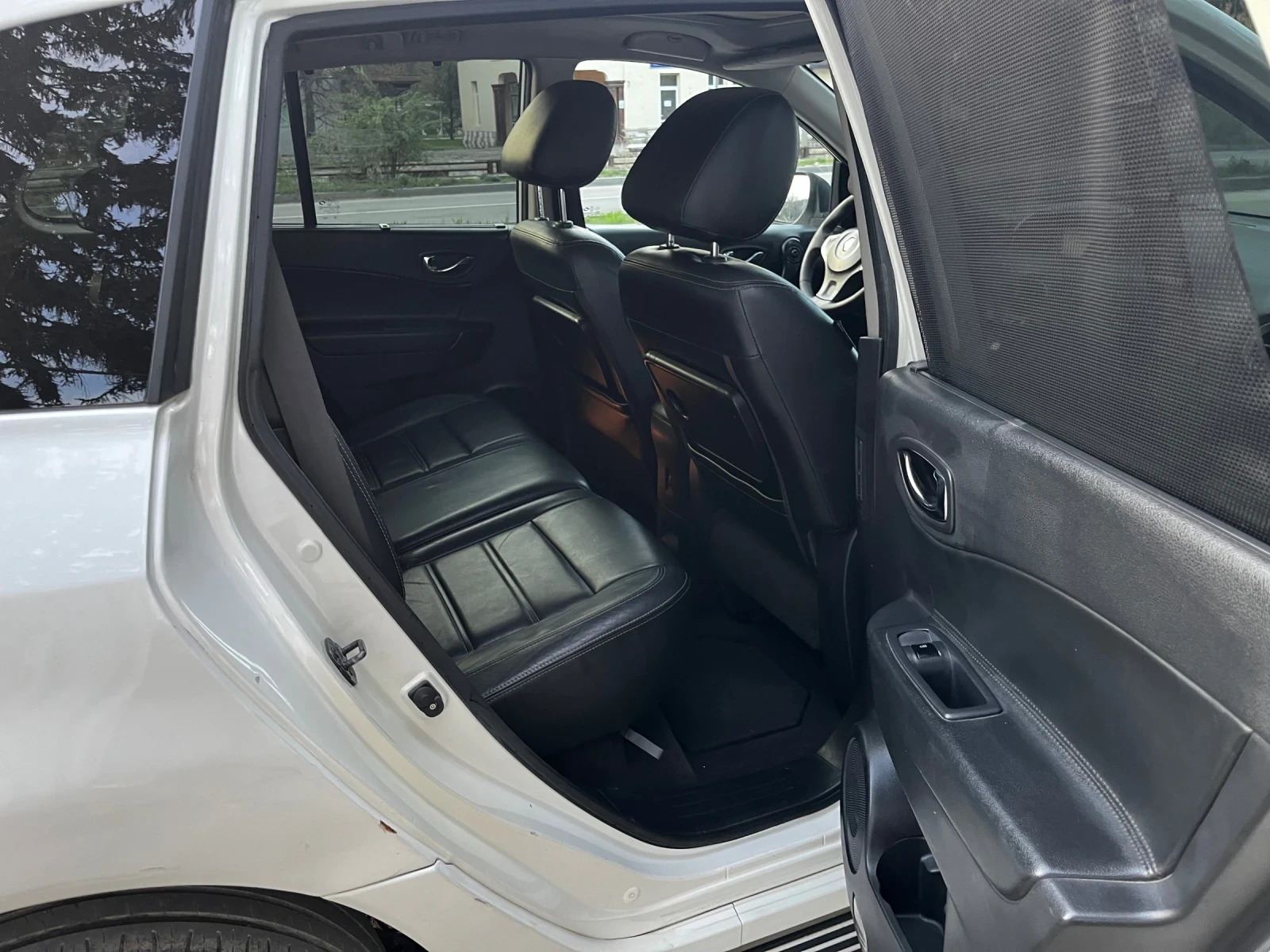 Renault Koleos 2.0 DCI 150 4x4 Всички екстри за модела - изображение 8