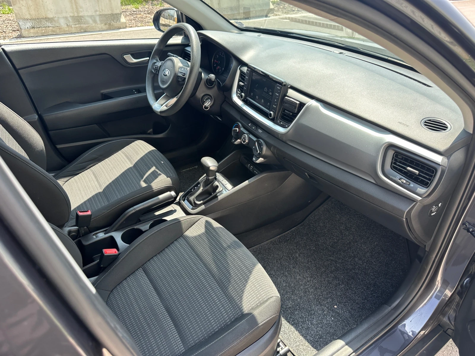 Kia Stonic 1.0 T-GDI ГАРАНЦИЯ - изображение 9