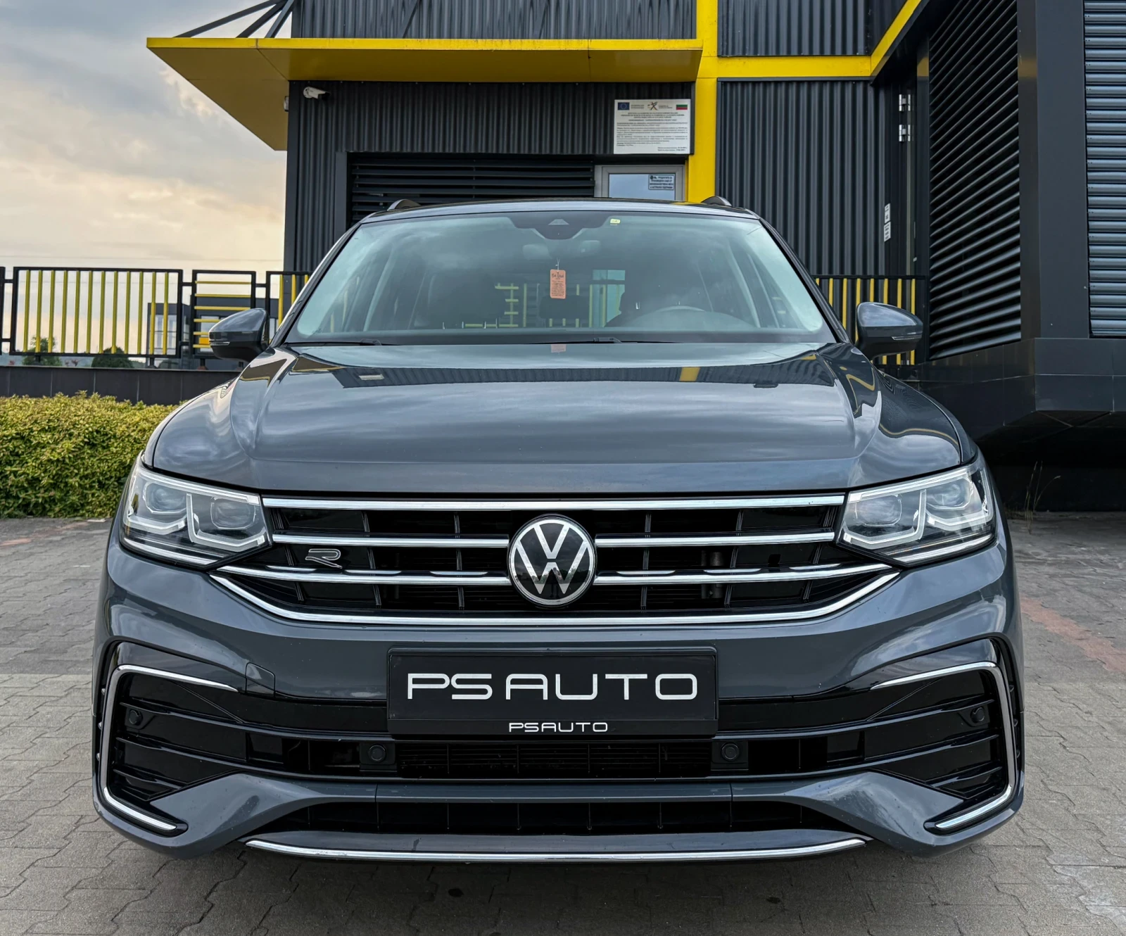 VW Tiguan R-Line * 4-Motion * NEW MODEL * Side/Line Assist  - изображение 2