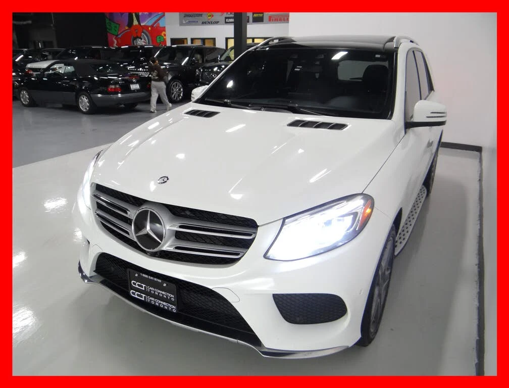 Mercedes-Benz GLE 400 4MATIC/DISTRONIC/HARMAN-KADRON/SPORT PACKAGE/7G - изображение 3