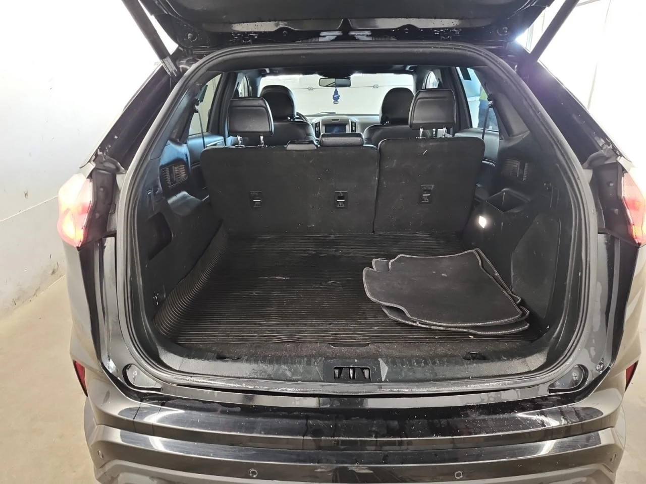 Ford Edge *  *    *   *  | Mobile.bg   15