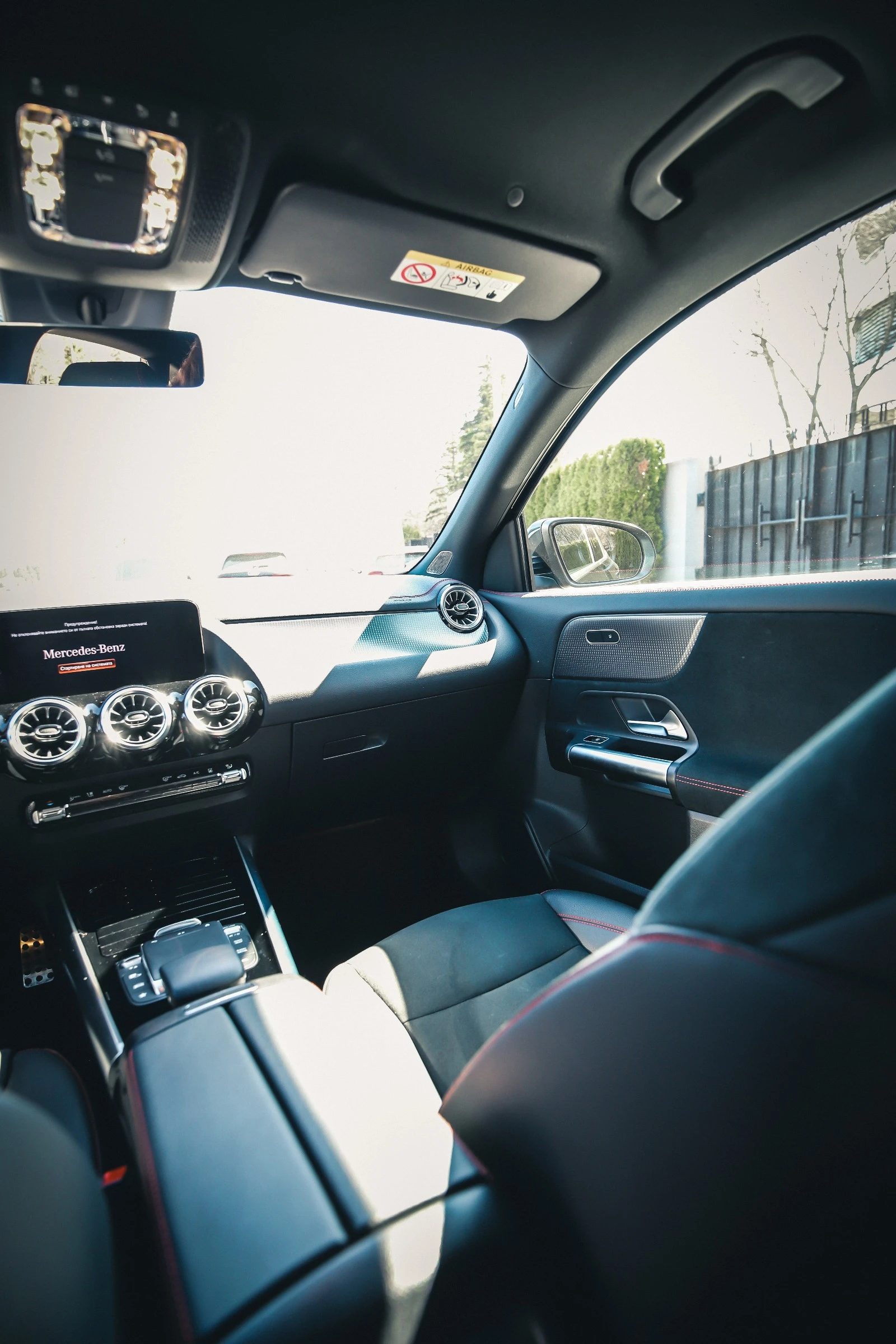 Mercedes-Benz EQA 300 4MATIC AMG Line | 5 г. Гаранция , снимка 15 - Автомобили и джипове - 53751142