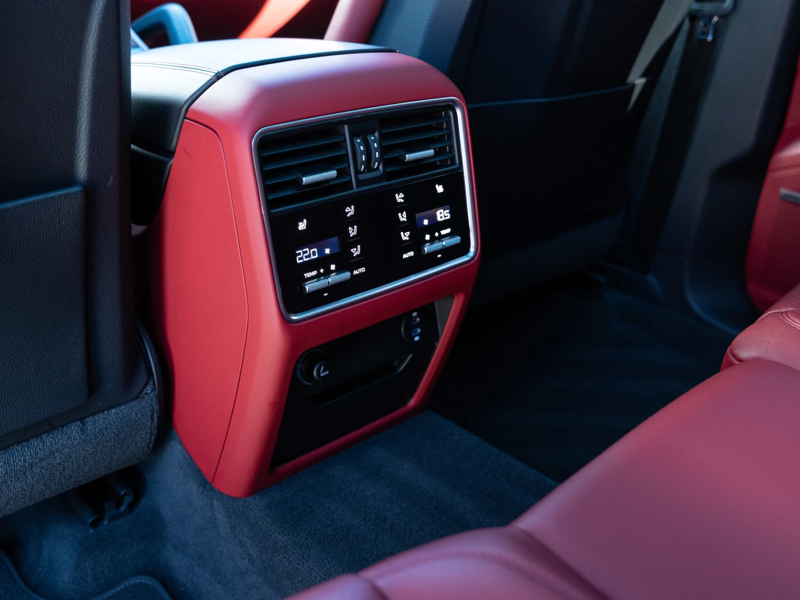 Porsche Cayenne, снимка 14 - Автомобили и джипове - 53943689