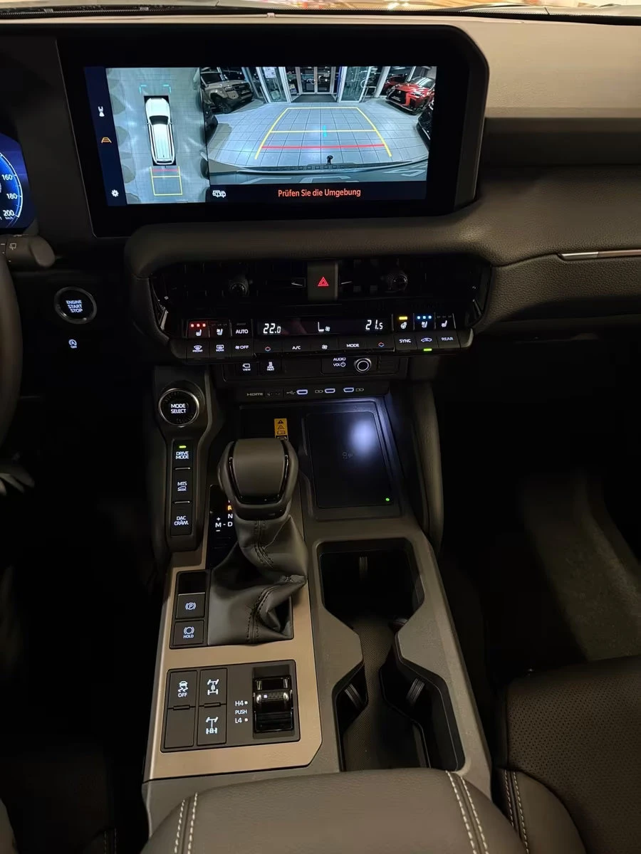 Toyota Land cruiser LC250/205HP/EXECUTIVE/360/NAVI/LED/CPLAY/204q, снимка 12 - Автомобили и джипове - 54293189