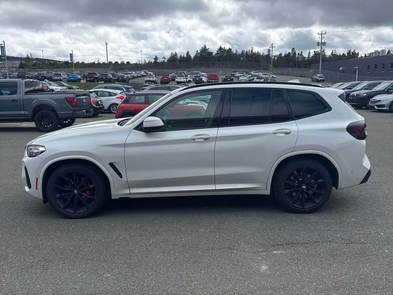 BMW X3 | HARMAN KARDON | HUD | CARFAX | ПАНОРАМА | , снимка 2 - Автомобили и джипове - 54755464