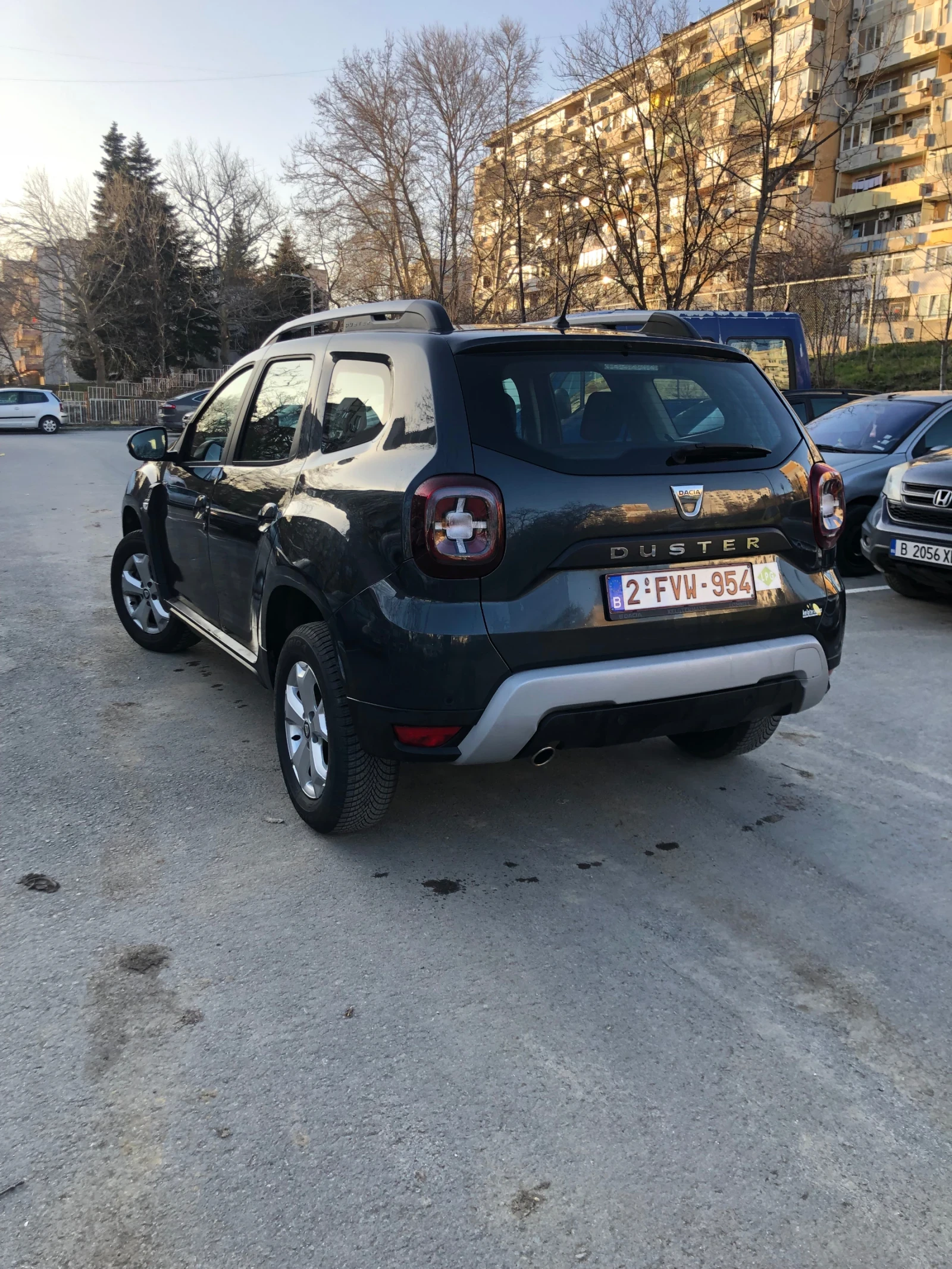 Dacia Duster Бензин / Газ, снимка 4 - Автомобили и джипове - 55044996