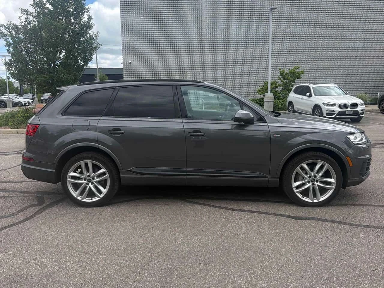 Audi Q7 * Progressiv * CARFAX * ���� �� �� | Mobile.bg � ����������� 3