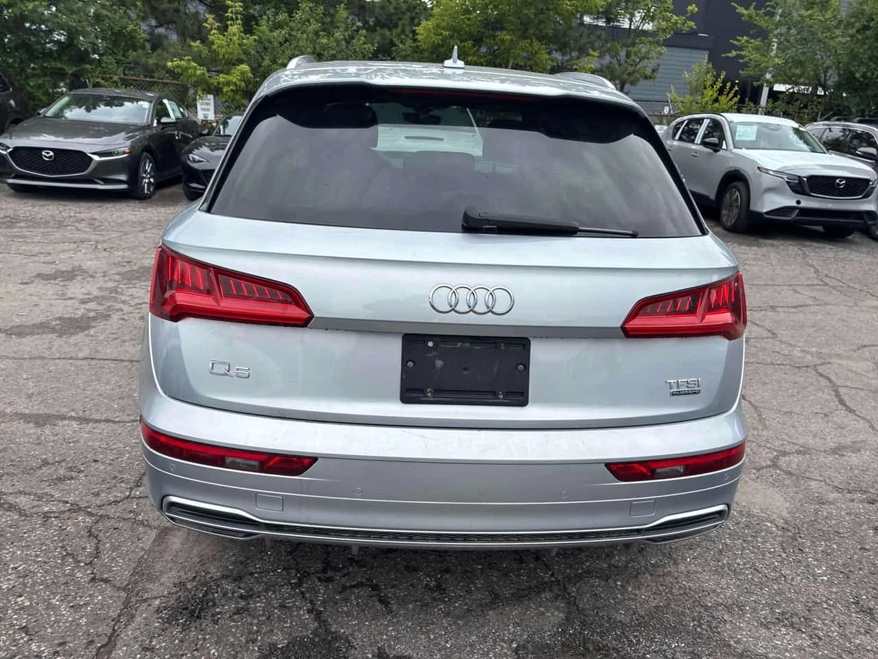 Audi Q5 * Technik * CARFAX * ОПЦИЯ ЗА ФИНАНСИРАНЕ , снимка 4 - Автомобили и джипове - 55226818