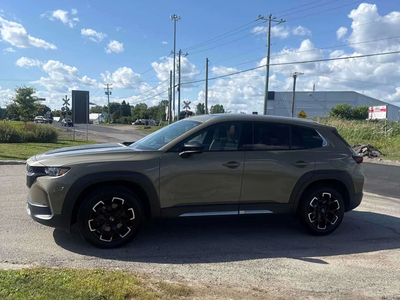 Mazda CX-50  Meridian Edition AWD / ЦЕНА ДО БЪЛГАРИЯ          , снимка 2 - Автомобили и джипове - 55351308
